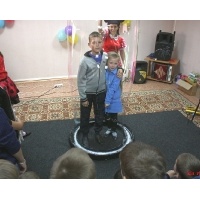 Детский праздник в Екатериновском УСПН провела ртищевская шоу-группа 