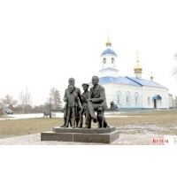Открытие памятника крестьянской семье в Красной Звезде